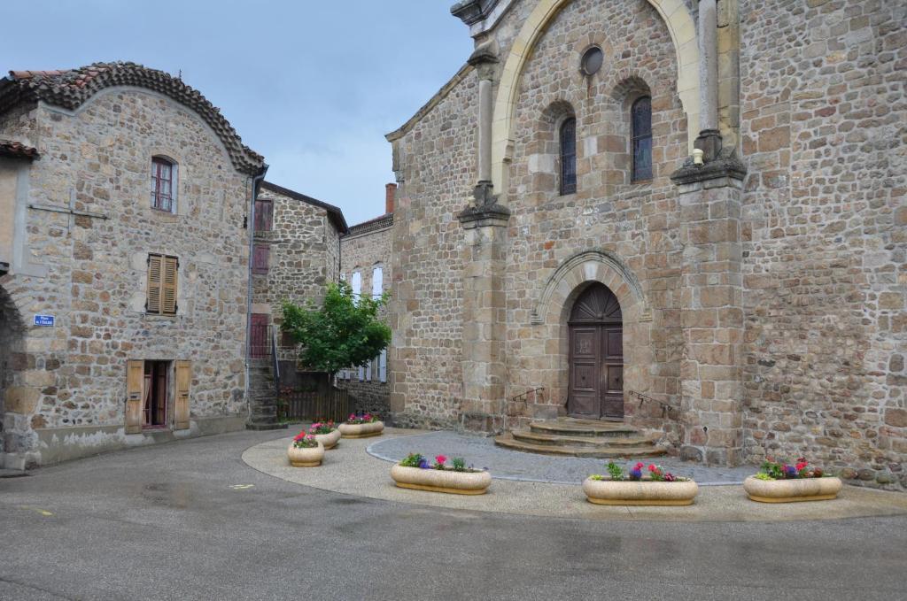 مبيت وإفطار Saint-Félicien La Bastide De Fontaille المظهر الخارجي الصورة