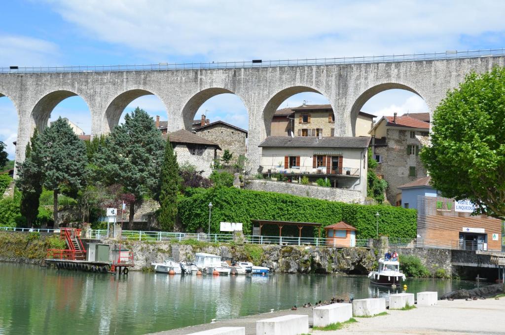 مبيت وإفطار Saint-Félicien La Bastide De Fontaille المظهر الخارجي الصورة