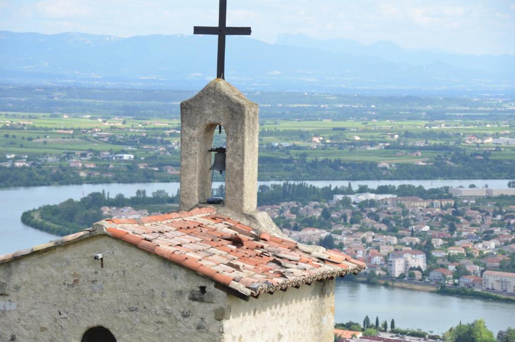 مبيت وإفطار Saint-Félicien La Bastide De Fontaille المظهر الخارجي الصورة