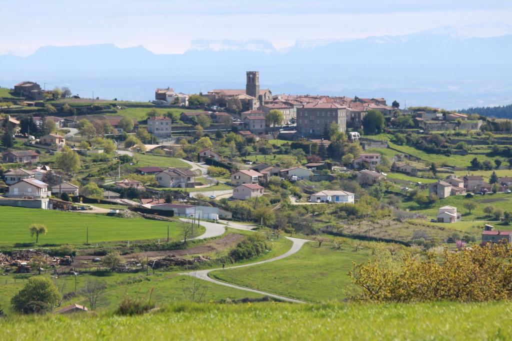 مبيت وإفطار Saint-Félicien La Bastide De Fontaille المظهر الخارجي الصورة
